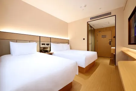 CHEERMAY Hotel (Beijing Chaoyang Joy City Sihuidong Subway Station)
