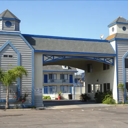 Del Playa Inn Oxnard Near Camarillo فنادق في أوكسنارد