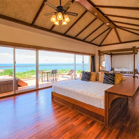 Kanucha Bay Hotel & Villas