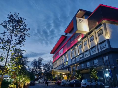 Tsr Seafront Hotel Hotels in Port Dickson