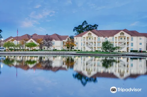 Hyatt House Belmont Redwood Shores - parking
