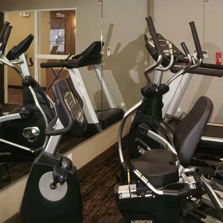 Comfort Inn & Suites Pittsburgh South