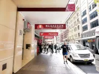 Megaboom城市飯店 維多利亞畫廊附近的飯店
