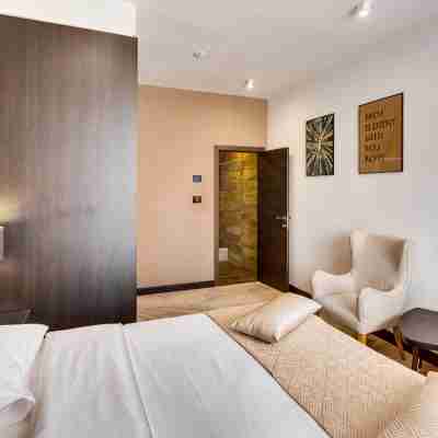 Harten Business & International Hotel Rooms