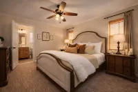 Charming Wine Country Retreat Near Dahlonega Fire Pit, Home Gym, Game Room.