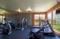 Mountain Adventure Getaway- Cozy 2-room condo in Eden with WiFi and washer/dryer