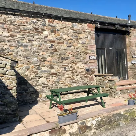 Rustic barn Cottage in a rural village with traditional open fireplace sleeps 5.