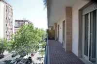 Prestigious 4 rooms with Netflix and Metro nearby - Bungalow