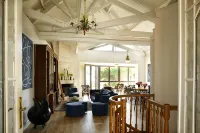 Villa with swimming pool and magnificent sea view