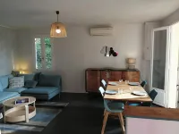 Cosy house, nestled in nature, 5 minutes from the center Hotéis em Nyons