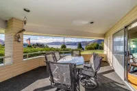 Wapato Point Halmalka Condo 512B Sleeps 8 by Outdoor Pool, Sandy Beach Amenities - 4 stjerner