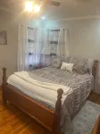Charming 3-bedroom cottage with WiFi, AC nears parks and shopping - โฮมสเตย์