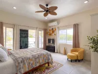Coral Bay Chateau - Luxury Villa in Treasure Beach Hotels in Treasure Beach