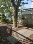 Charming Beach block getaway! Leave your sheets, towels at home! You're on VACA!