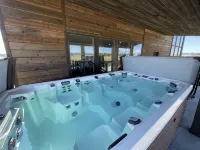 New~3 Master Suites~Near Yellowstone~Waterfront Community~AC~Hot tub~Wifi - 4-Sterne