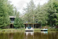 Luxury Waterfront Cottage Rental with Sauna & Hot Tub - 15 Mins from Buckhorn - ห้องครัว