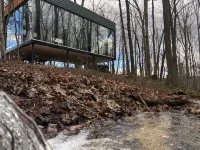 現代玻璃靜居福特谷木屋，配有WiFi、空調和電動汽車充電樁 - 小木屋