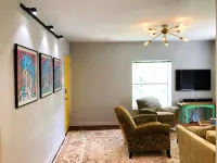 Mid-century Modern Apartment Tucked In The Montrose - Condos