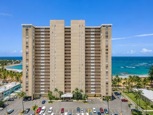 Ocean-Front, Family-Friendly Condo in Playa Azul, Luquillo. Sleeps up to 8!