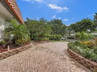 6Bed 4Bath Villa - Pool - Garage - Close to Beach - Bintang 4