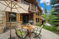 Beat the Heat! Spend 30+ Days @ Luxury 6-Bedroom Home; Walk to Canyons Village