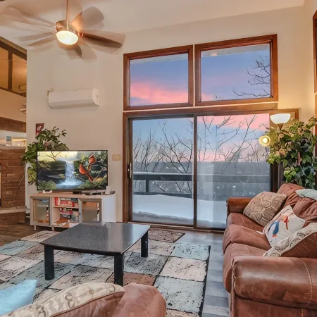 Camelback Condo - Premier Tranquility & Comfort