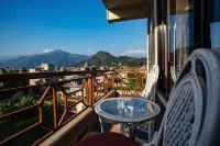 Hotel Orchid - Dağ Manzaralı
