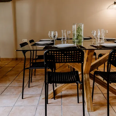 Maison Madeleine, Charmante Maison de Cœur de Ville Avec Extérieur, 12 Personnes