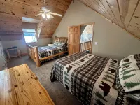 Cozy A- frame cabin on Hill Lake