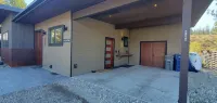 Lucky Star Cabin, A Mountain Modern Winthrop home on the Methow Trails system!