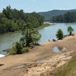 Current River Front Cabin … 4 Bed Room on the Waters Edge - Wi-Fi