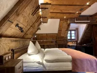 Romantik Hotel U Raka Hotels near Prague 6