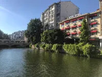 Atos Otel - parking