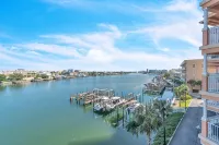 Perfect CB Location - 6th Floor Condo - Beautiful Waterfront View - 3 Bed/2 Bath