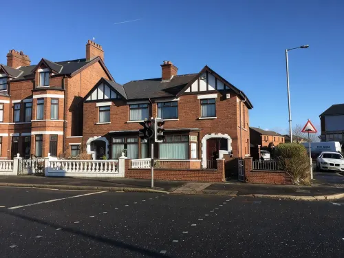Crumlin Road Town House - 2 ดาว