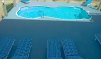 Seafront, 4 bedroom private villa, 10 guests, family vacation, activities nearby - Villas