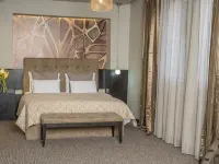 Akacija Luxury Suites Hotels near Millenary Monument