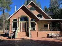 Beautiful Custom Home on 3 Acre Inground BBQ  .Wedding Venue Options DM me