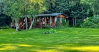 Moose Twin Cabins.