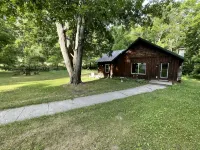 Quiet place to land near Lake Michigan, Crystal Lake, Trails, Fishing, and more! - 4-Star