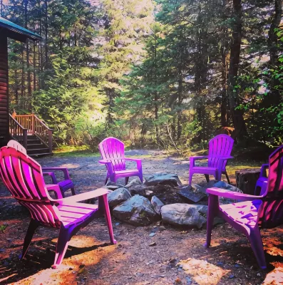Private Cabin with Open Loft - Sleeps 3-6 - Chalets