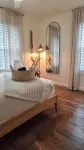 Stay at The Oak - Downtown New Braunfels Getaway