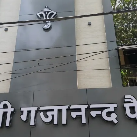 Hotel Shree Gajanand Palace