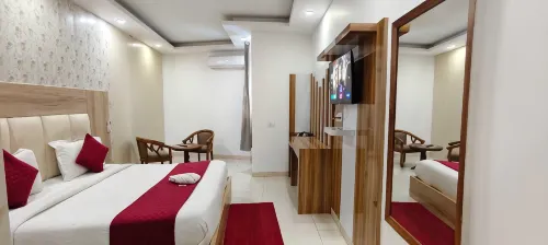 Grow the Modesty Hotel# New Delhi Near International Airport # Family Hotel # Lift - 水遊び場