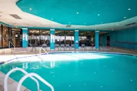 Crowne Plaza NEWARK AIRPORT by IHG - Ramah keluarga