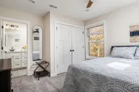 4Bd Brand New - Modern & Spacious, Pet Friendly, Hot Tub, Mt View Retreat - 4성급