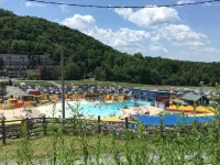 Au Pied des Pentes Hotels in Bromont