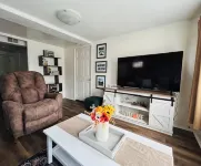 Charming 2-Br Basement Apartment, Central to National Park, Close to Interstate - 3-Star