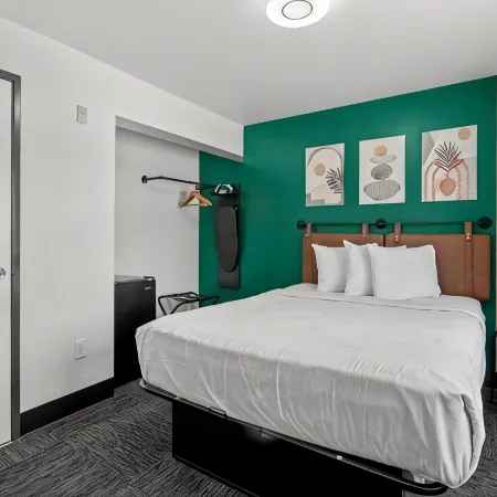 Le Bon Hotel Hollywood Отели рядом с достопримечательностью «Киностудия Paramount»