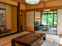 Nakaya Fudokaku - Mountain view